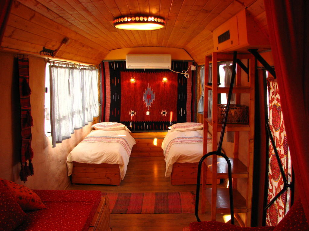 Zimmerbus 'Ezuz Phòng bức ảnh